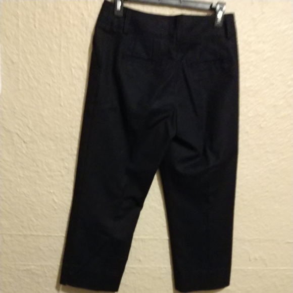 Madison Studio Black Capris Belt Loops Pockets Rebecca Fit Wide Waistband Size 4 - Picture 6 of 12